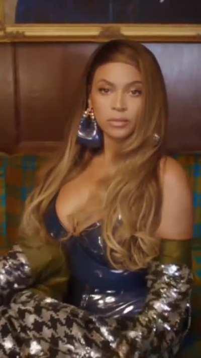 Such A MILF! 😍🤤😍🤤🍆🍆🍆🥴🥴💦💦💦