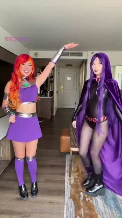 Emiru and Emily Cosplay