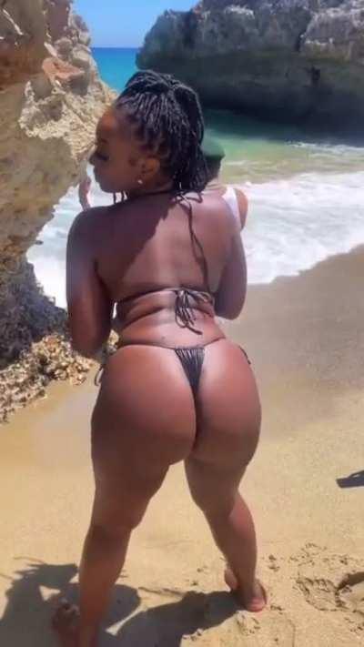 Mahlissa Jayde 🍫🍑😈🇨🇦🇯🇲