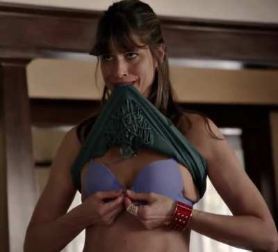 Amanda Peet in Togetherness [S1E2E6-2015]