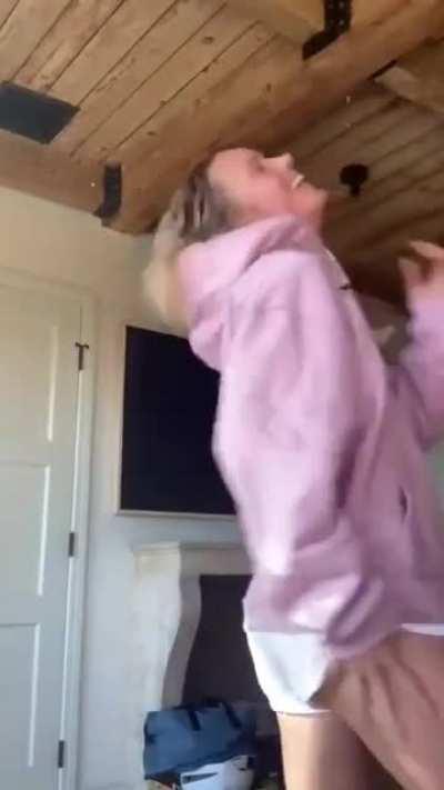 Brie got some moves. 🥵