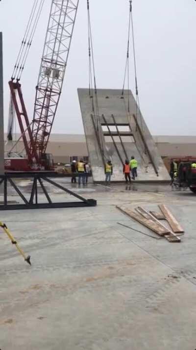 Expensive crane failure