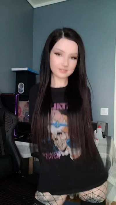 Can I suck your dick while ur gaming?