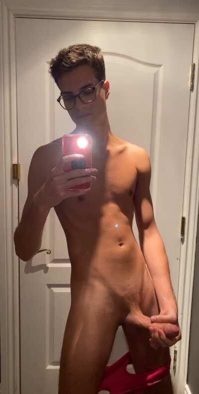 I want to feel your mouth around my cock 😏