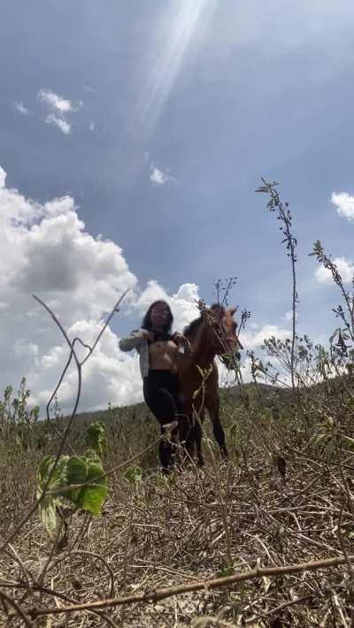 im the horniest farmergirl in arizona