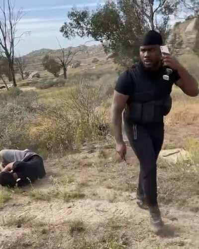 How people use knives in CoD (found on Snoop’s IG)