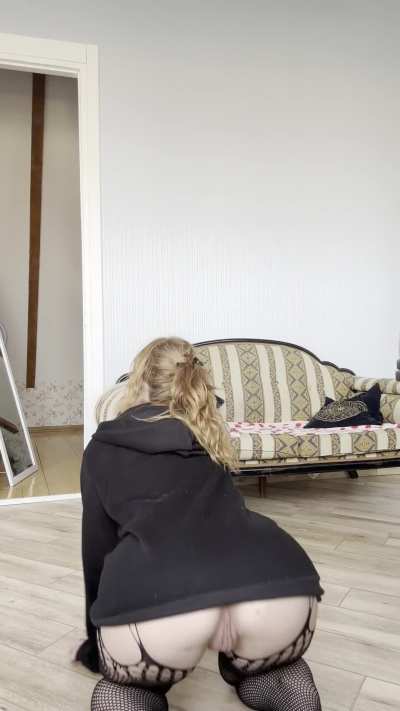 Which hole you'd fuck until you cum inside, pussy or asshole?💦