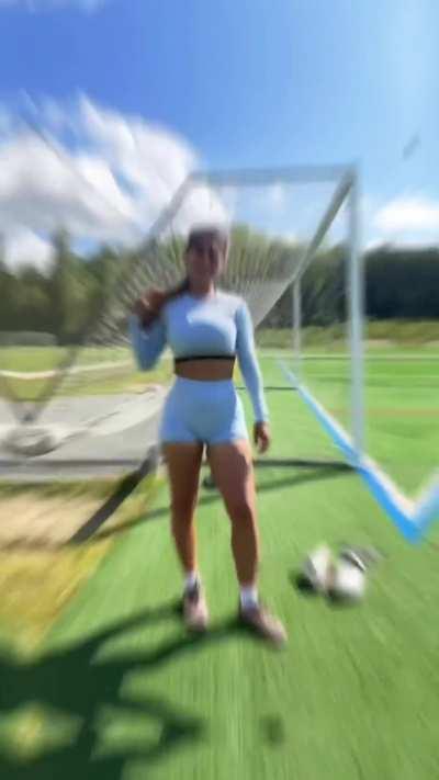 it&rsquo;s too hot out here for all this 😅