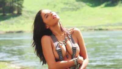 Jessica Gomes Fishing 4k