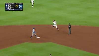 [Highlight] Chris Taylor gets drives in 2 runs with a base hit to put the Dodgers up 4-2!