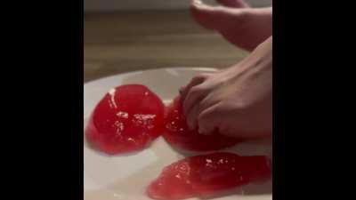 The jelly felt so hot between my toes