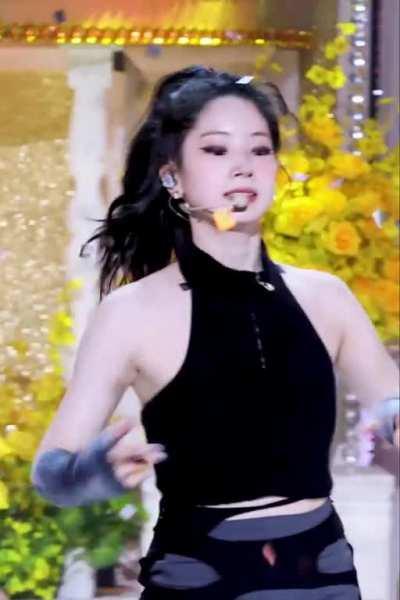 Dahyun's hair flip