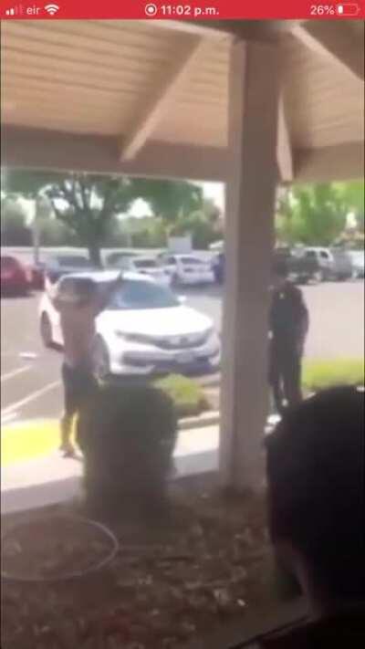 Idiot think he can threaten a police officer (crosspost from r/JusticeServed )