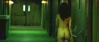 Yennie Ashlynn Butt Jiggles