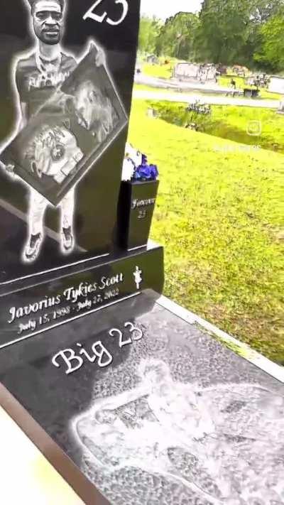 your Floyd is :on grave