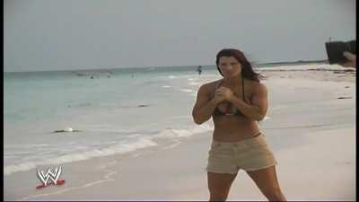 Victoria: WWE Divas South of the Border (Video)