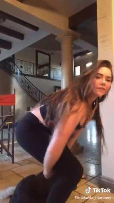 McKayla Maroney has trouble doing a tik tok challenge