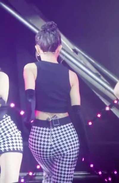 Seulgi's big none abusive booty! because she's a sweet heart by Chuy711