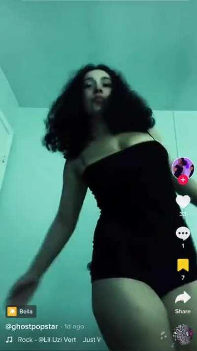 Ghost pop star🍒🍑