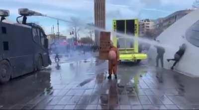 Going to a corona protest and not following orders