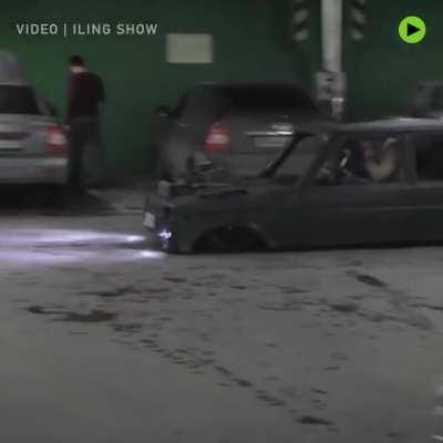 No you aren’t going crazy, this really is a LOW-low-low RIDER Lada Niva