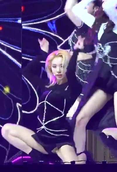 Twice: Chaeyoung 😻
