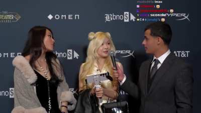 Jeannie & Hachu all fancy at Streamer Awards red carpet.