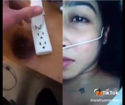 Didn’t even need to unplug her