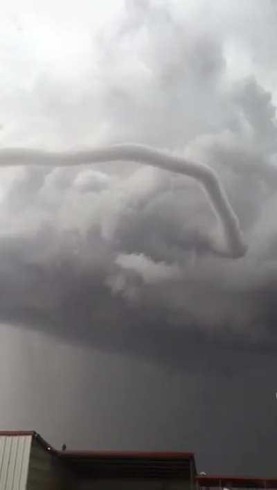 Incredible close up video of a tornado forming.
