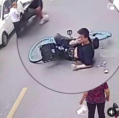 For-Rent bike abruptly locks because rider’s deposit balance suddenly ran out