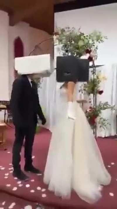 Gente, si un fan de skibidi toilet pudo conseguirse pareja y casarse ¿cual es nuestra escusa ahora? 😢