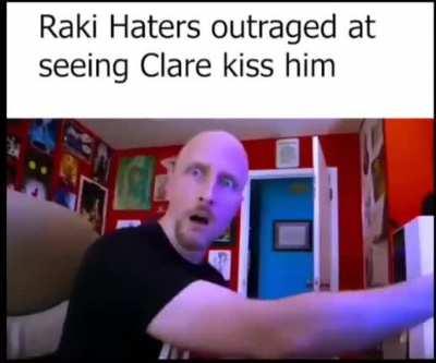 How different Claymore Fans reacted to Clare and Raki's kiss scene