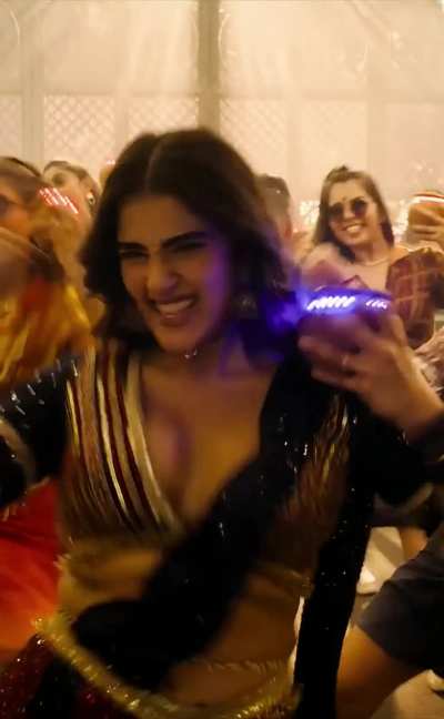 Kavya Thapar Boobies ( • ) ( • ) 🍼🤤