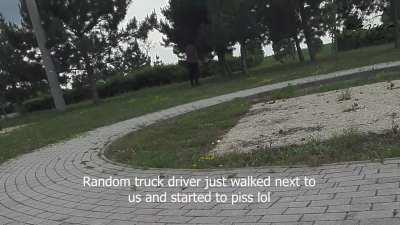 This is how every couple should spend time outdoors