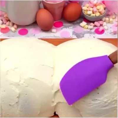 It’s not even just the fondant, it’s kinda just...everything (found on r/ShittyGifRecipes)