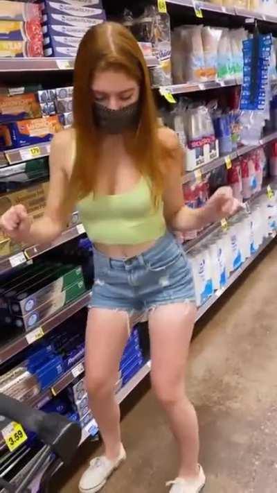 Marlhy on a grocery run