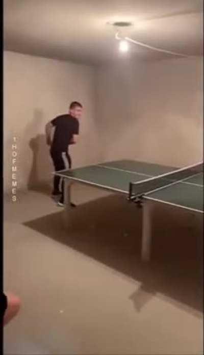 Blursed_pingpong