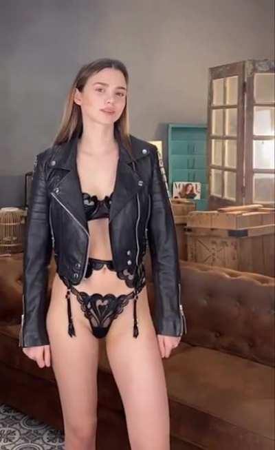 Sophie in slow-motion