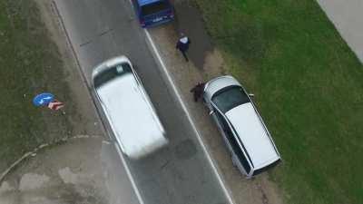 Idiot driver adds two felonies.