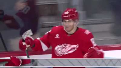 Red Wings Legend Patrick Kane gets goal #500