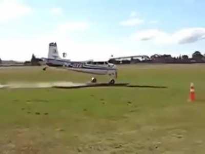 WCGW landing a plane