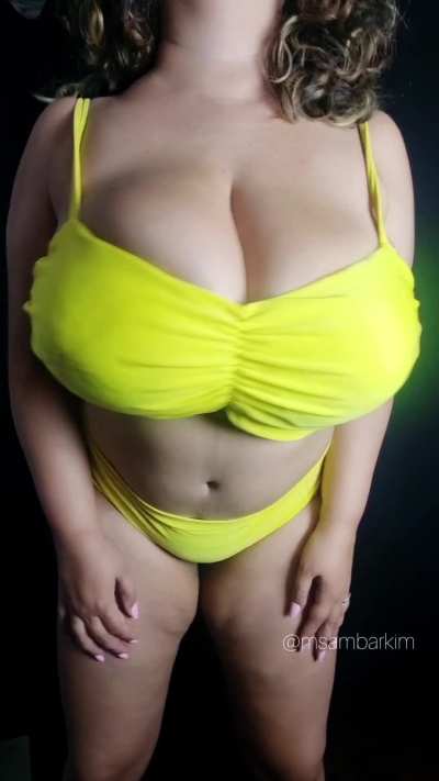 Some shake for my titsexual fans