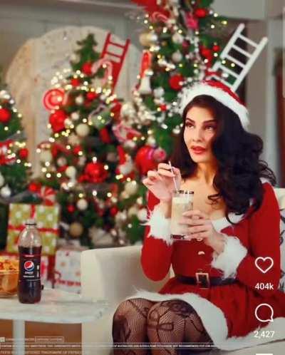 Pilk 🤮 western influence in India 