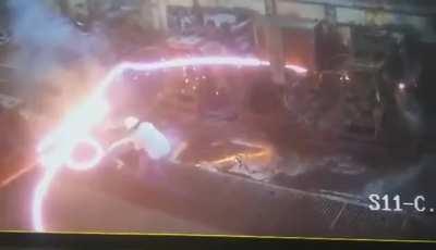 Man risks his life to heroically pull coworker to safety amidst rolling mill incident