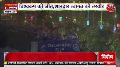 Fan on the tree, Mumbai is rocking 