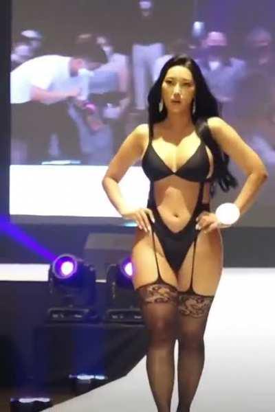 OMG WHOOOZ THIS!!!!?