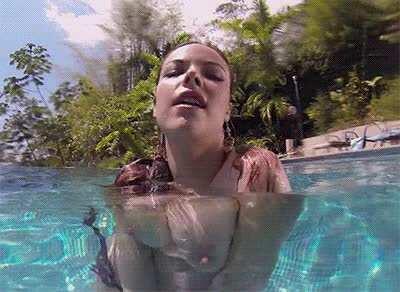 I'd drown tryin to motorboat