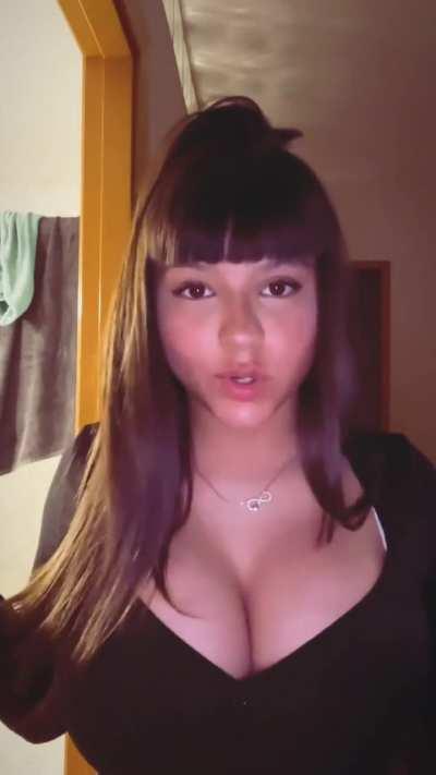 @_.naiaramolina._ 😍