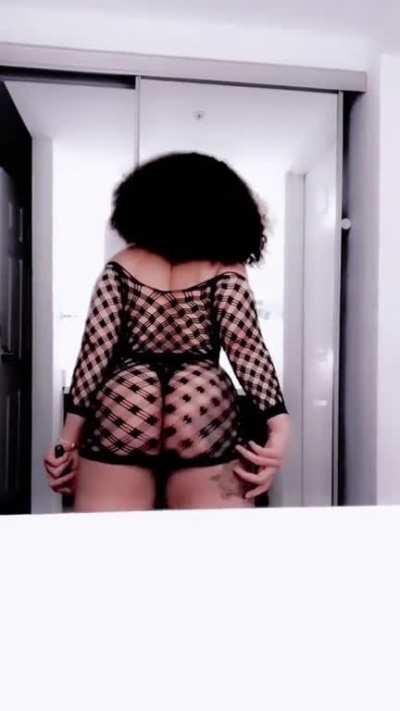 Classiq 🍑😈🇨🇦🇯🇲