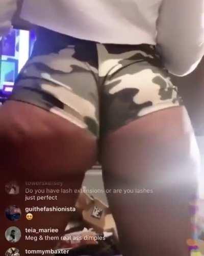 Upvote if you’d smash 💥